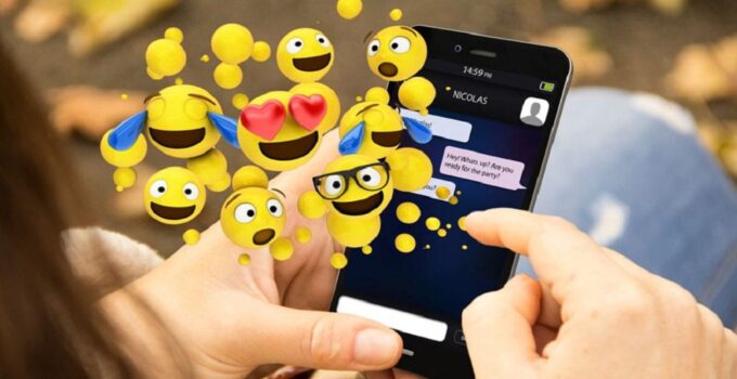 Best Emoji Apps That You Can Use ( Android & iOS )