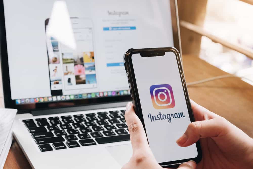 How to Effectively Promote Instagram Sales With the Help of Influencers