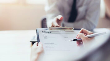 Hiring Professional Resume Writing Services For Your Employment