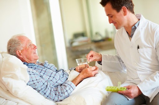 Why You Need Home Care Services For Seniors & What are the Benefits of Home Care